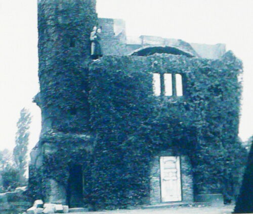 Alte Friedhofskapelle vor dem Abriss, um 1950/51