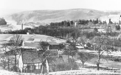 Baldeneyer Berg und – rechts hinten – die Villa Hügel in den 1920er-Jahren   